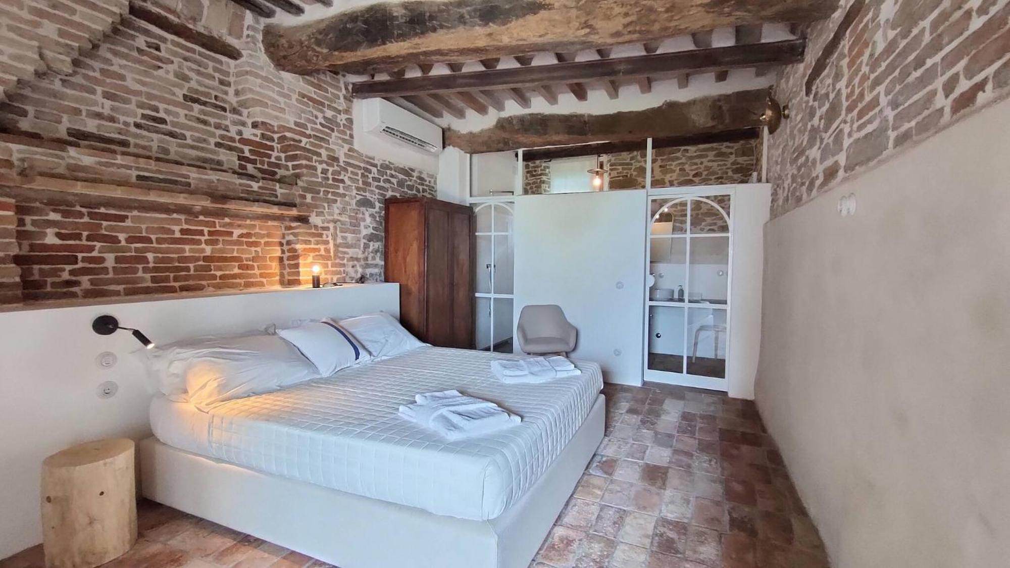 Borgo Calbianco - Private House With Pool & Airco Villa Cerreto Castello Bagian luar foto