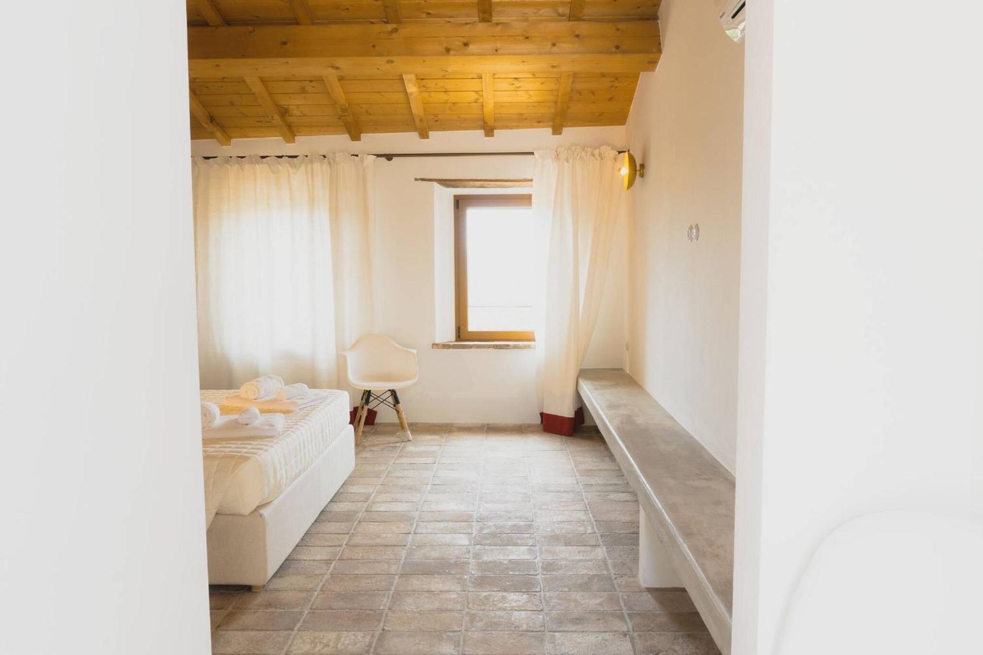 Borgo Calbianco - Private House With Pool & Airco Villa Cerreto Castello Bagian luar foto