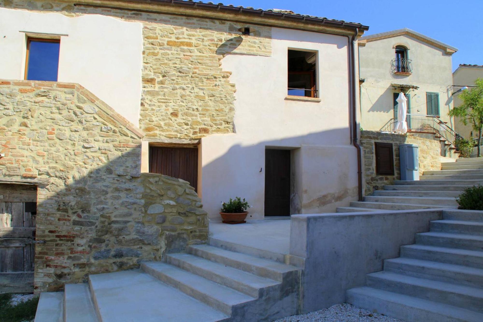 Borgo Calbianco - Private House With Pool & Airco Villa Cerreto Castello Bagian luar foto